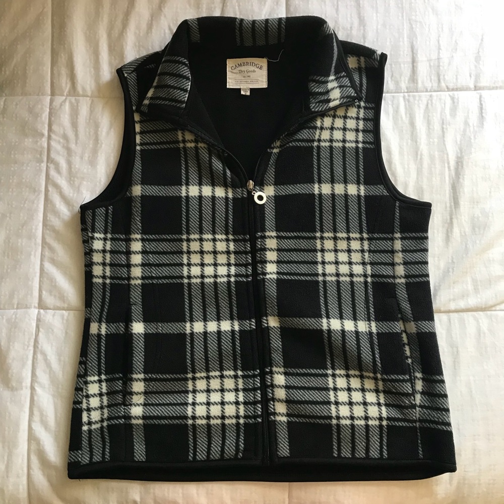 Cambridge Dry Goods Black/White Fleece Vest